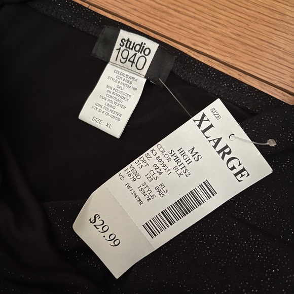 NWT black sparkly fancy top size XL - Picture 4 of 4